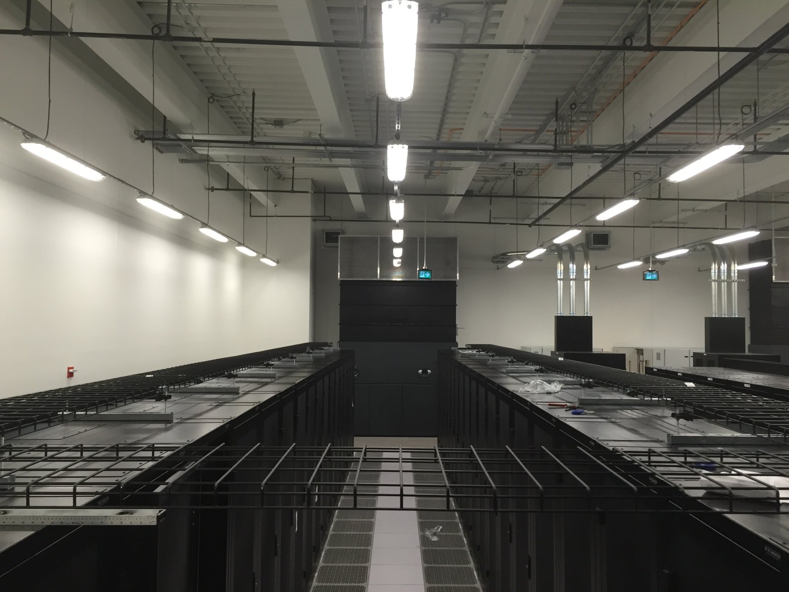 Tray & Conduit installation